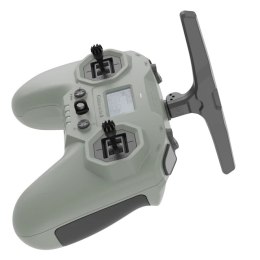 IFlight Commando 8 Pro пульт RC крупним планом - вид 3/4, найкраща ціна в магазині HTDRONE